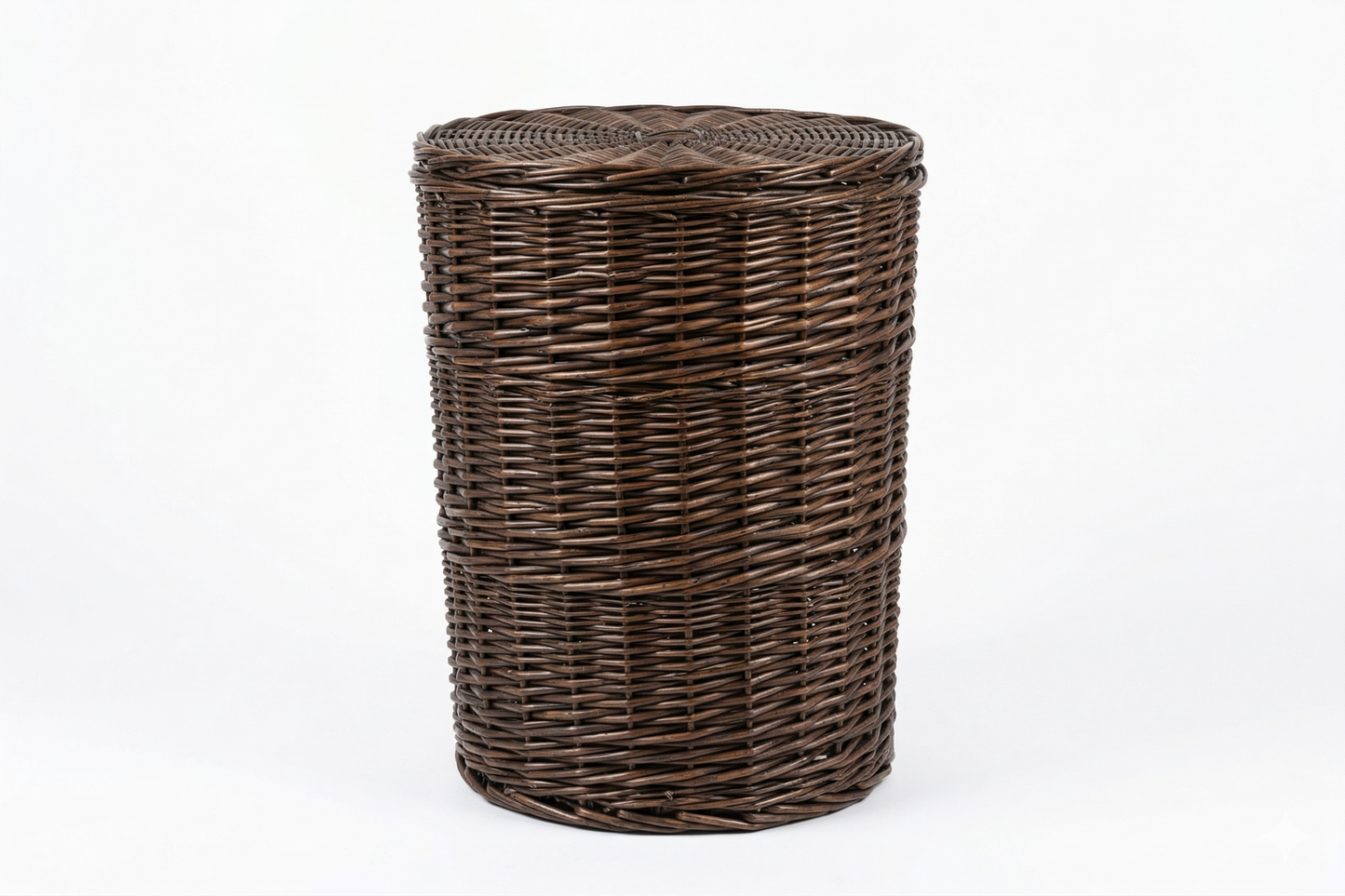 Cesto de ropa marrón